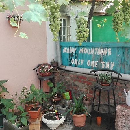 Sky Guest House Тбилиси Екстериор снимка