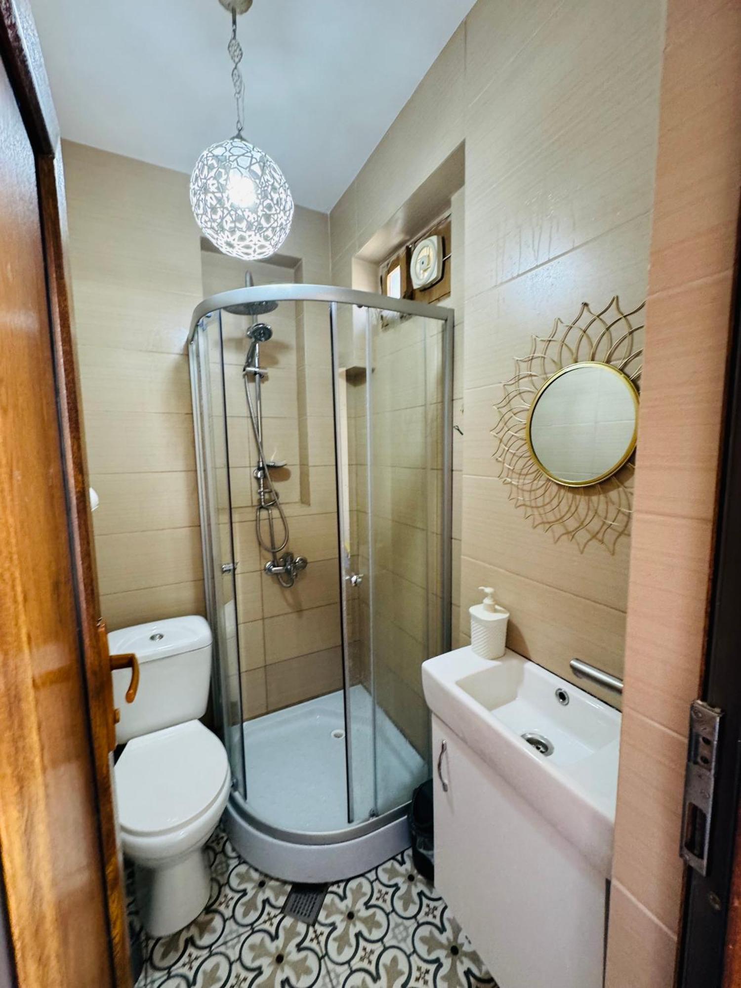 Sky Guest House Тбилиси Екстериор снимка