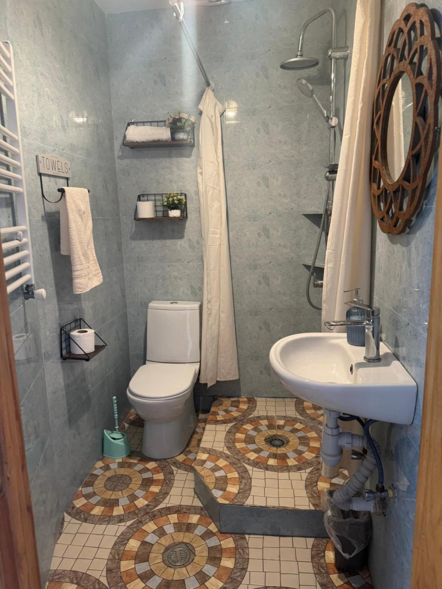 Sky Guest House Тбилиси Екстериор снимка