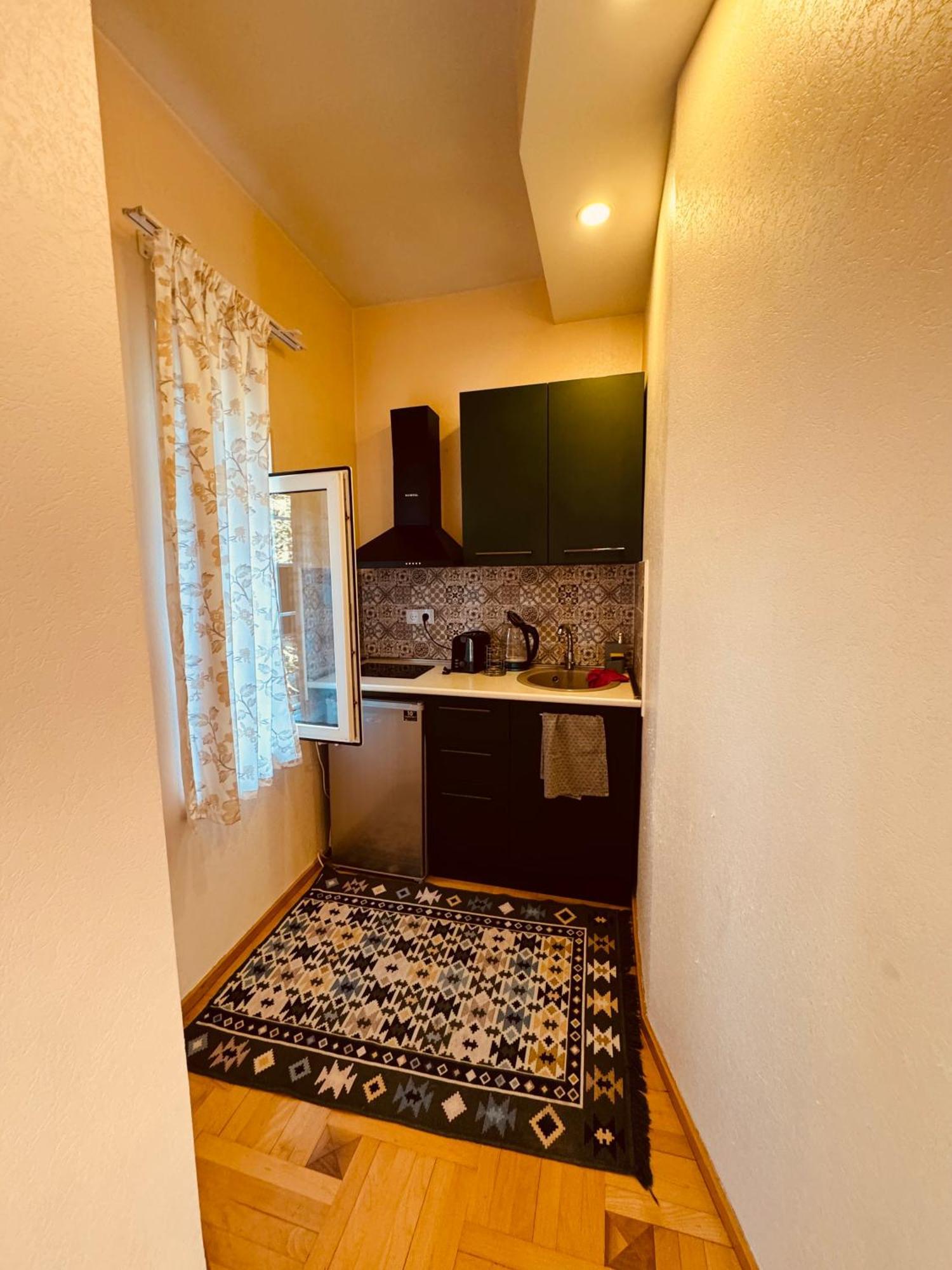 Sky Guest House Тбилиси Екстериор снимка