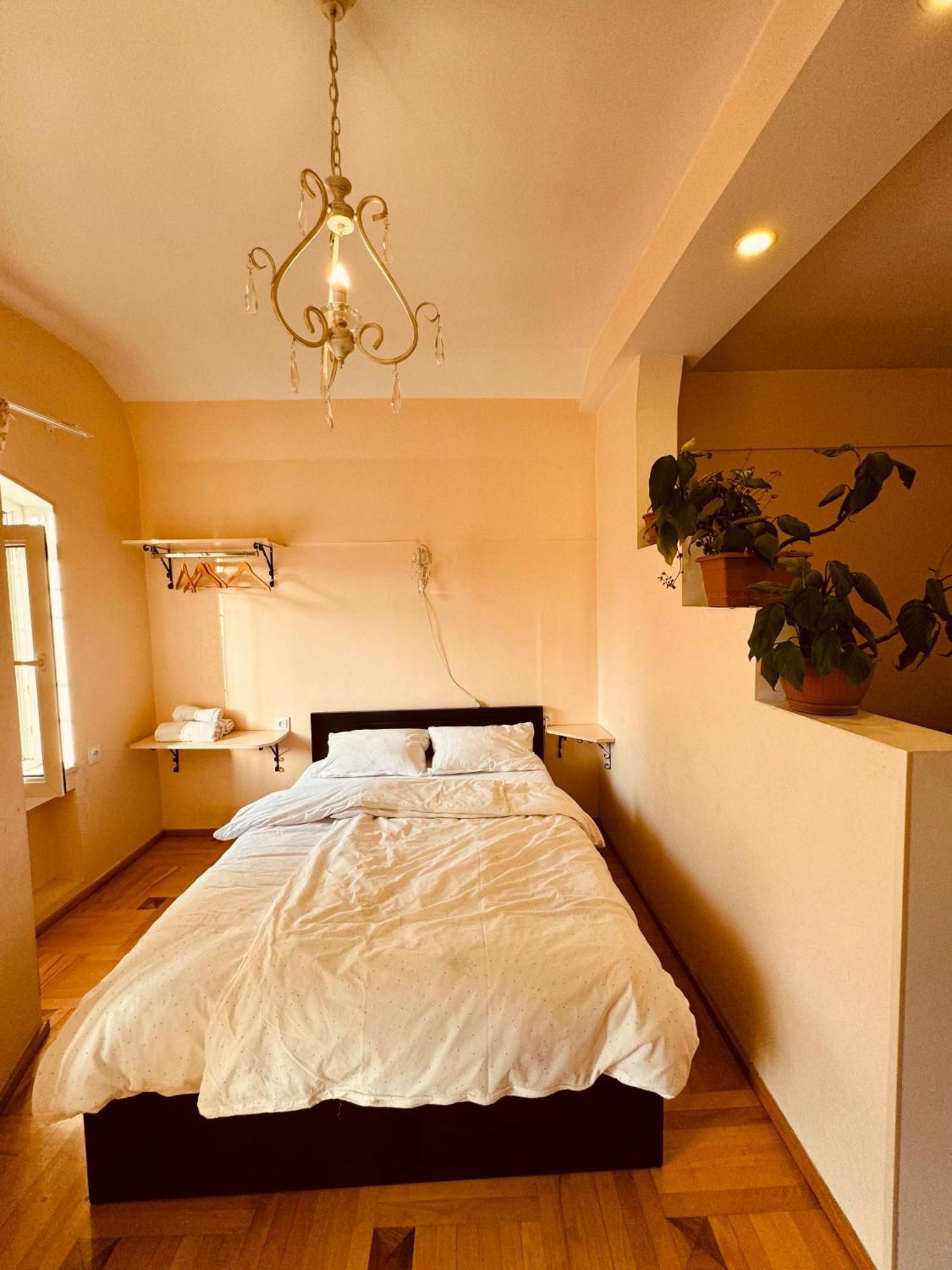 Sky Guest House Тбилиси Екстериор снимка